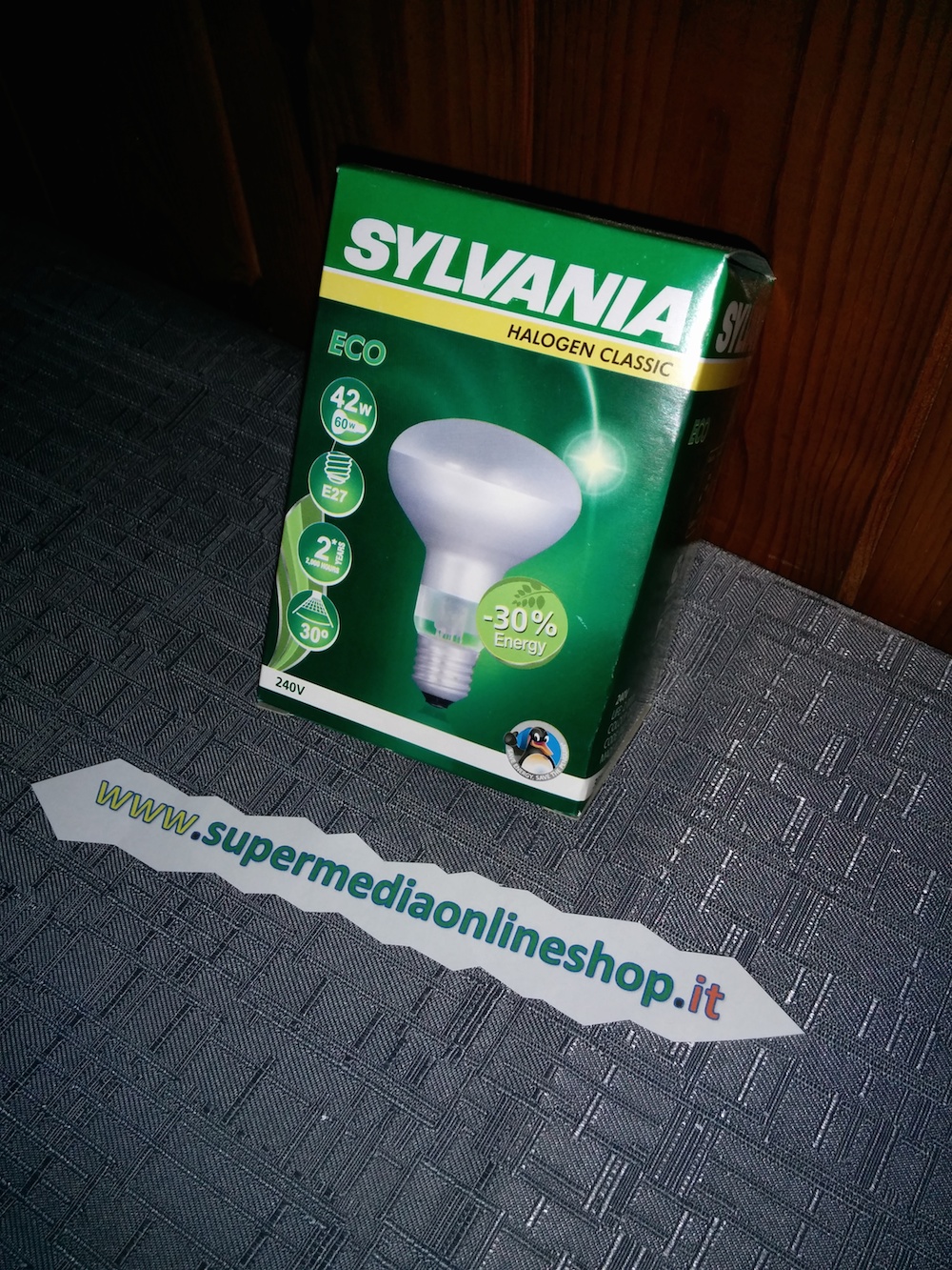 bianco 105 W E27 Sylvania syl0022115 Lampadina standard alogena vetro bianco 105 W E27 Sylvania syl0022115 Lampadina standard alogena vetro